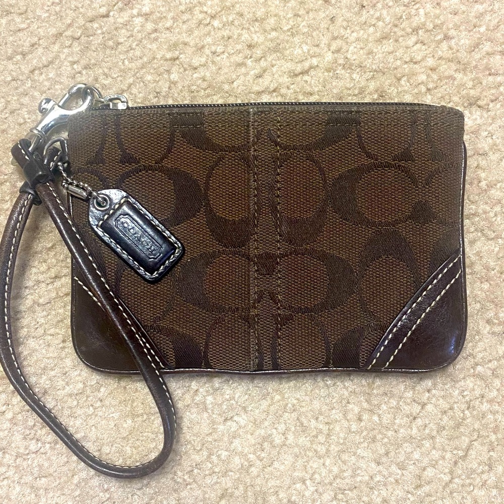 Wristlet